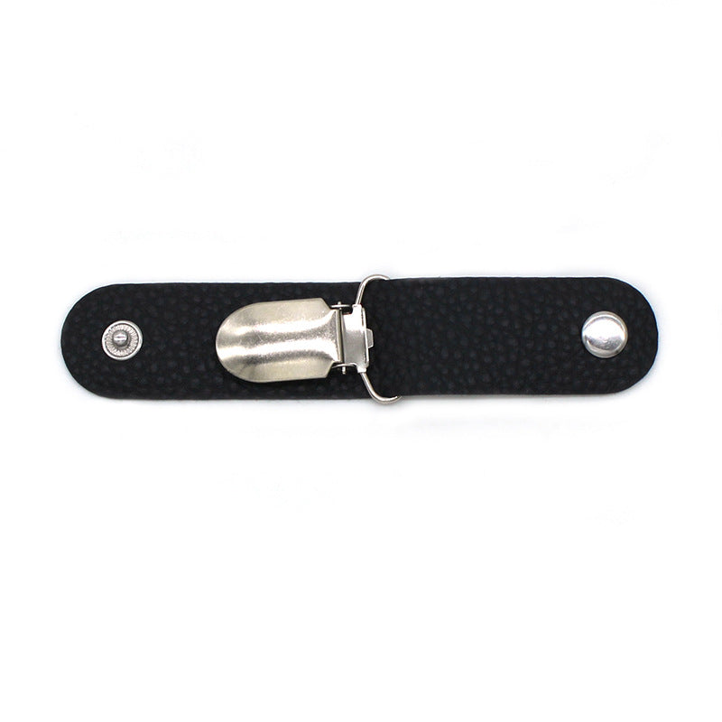 AuraClip™ Magnetic Leather Hat Holder – Hands-Free Travel Essential