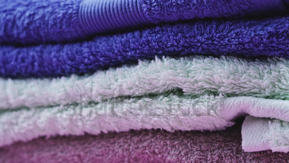 AuraCloud™ Snap-Cool | Hyper-Evaporative Instant Cooling Towel