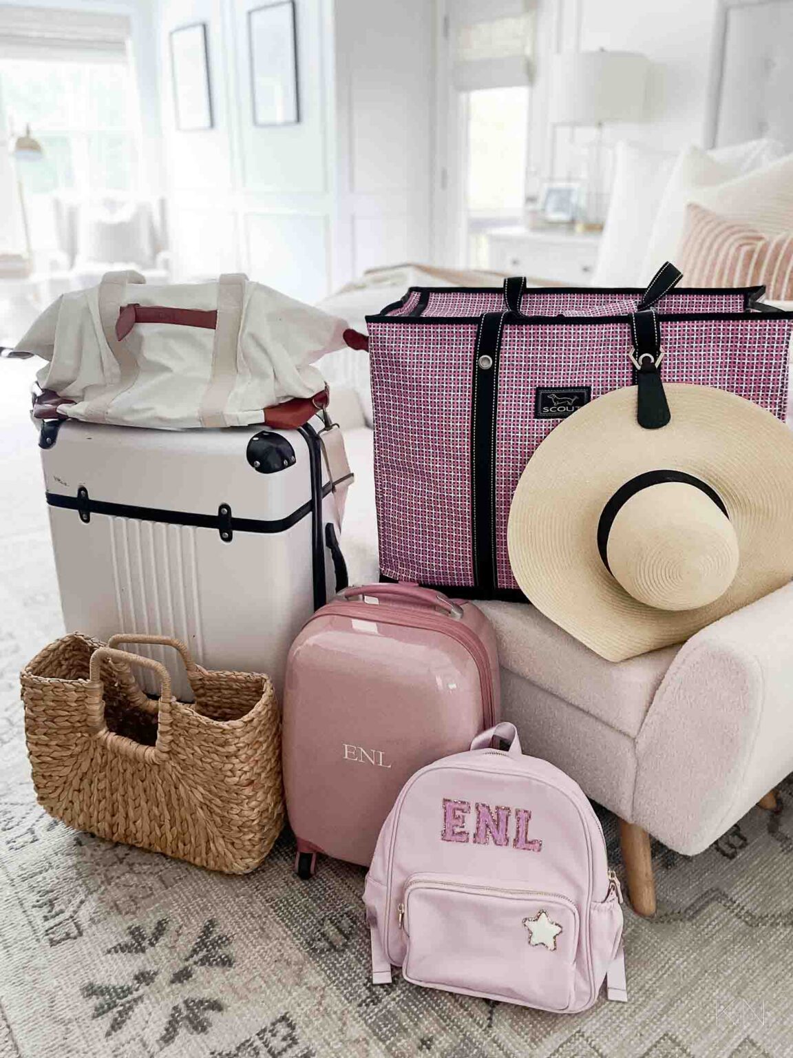 The Carry-on Hero