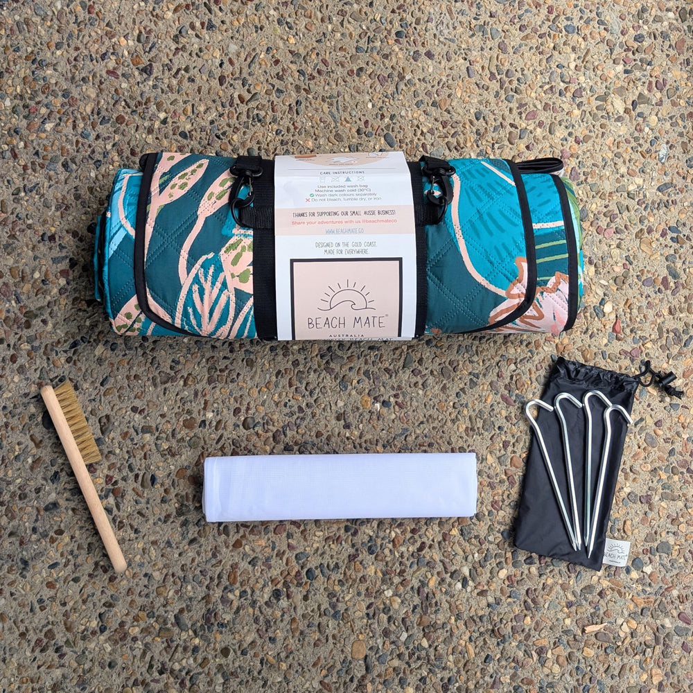 AuraMat™ | The Ultimate Sand-Free Beach Mat