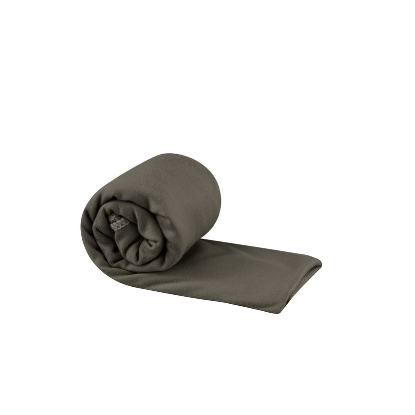 AuraTowels™ – Ultra-Compact Quick-Dry Microfiber Towel