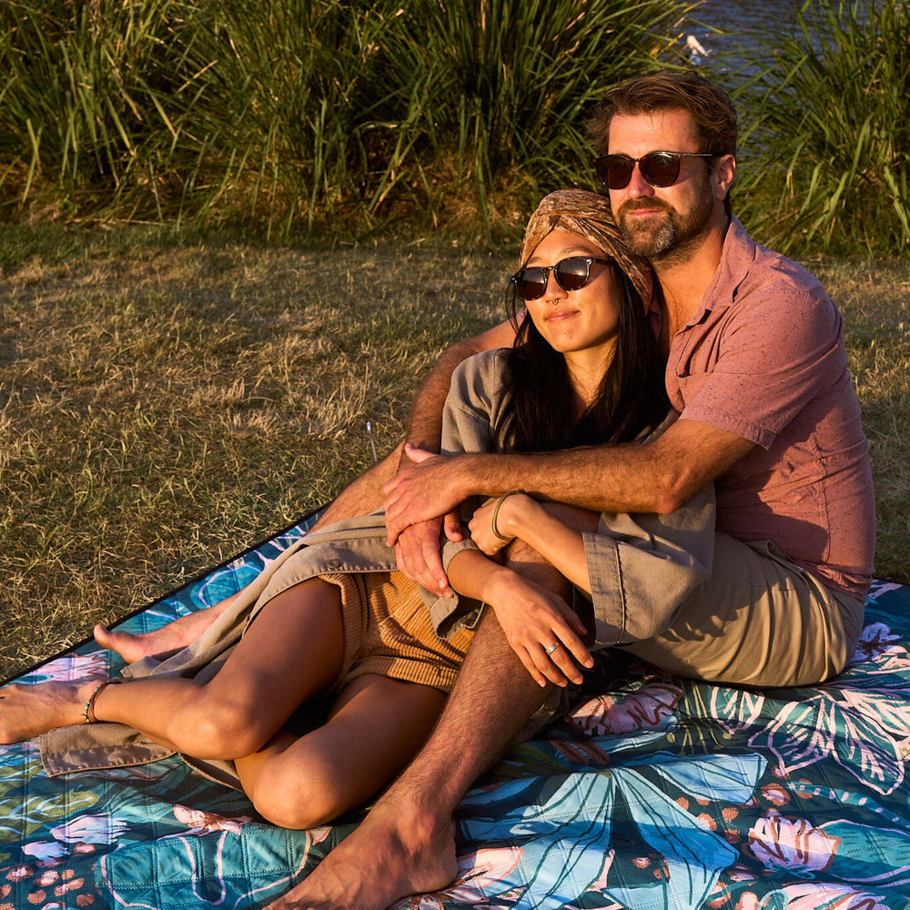 AuraMat™ | The Ultimate Sand-Free Beach Mat