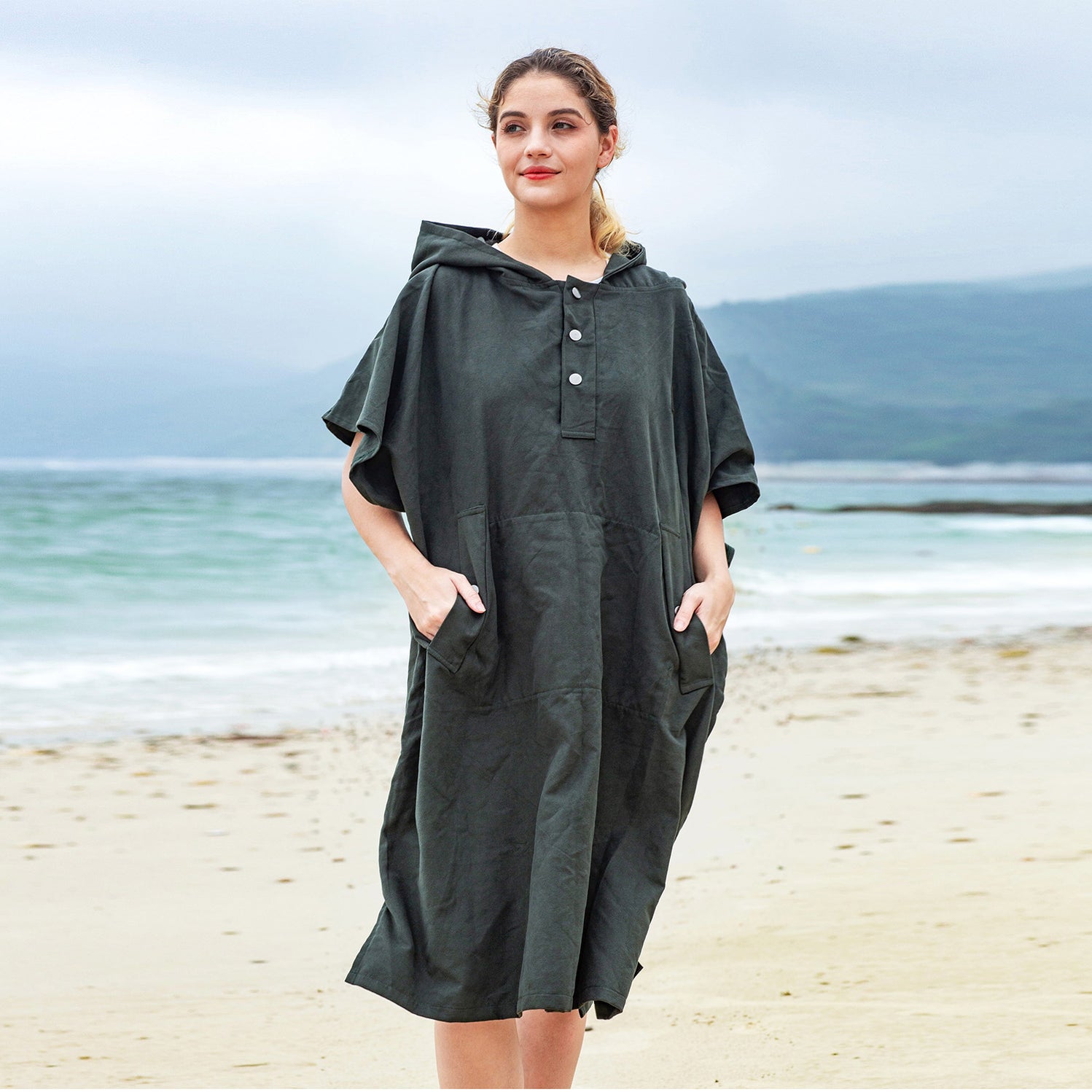 AuraDry™ Quick-Dry Microfiber Changing Poncho (Sand-Free & Compact)