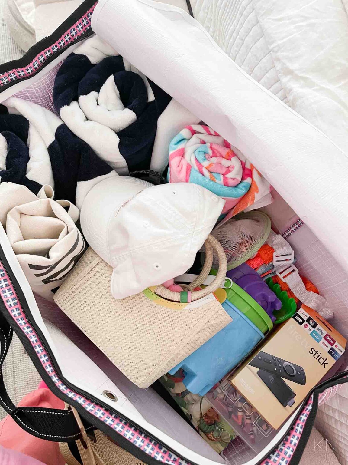 The Carry-on Hero